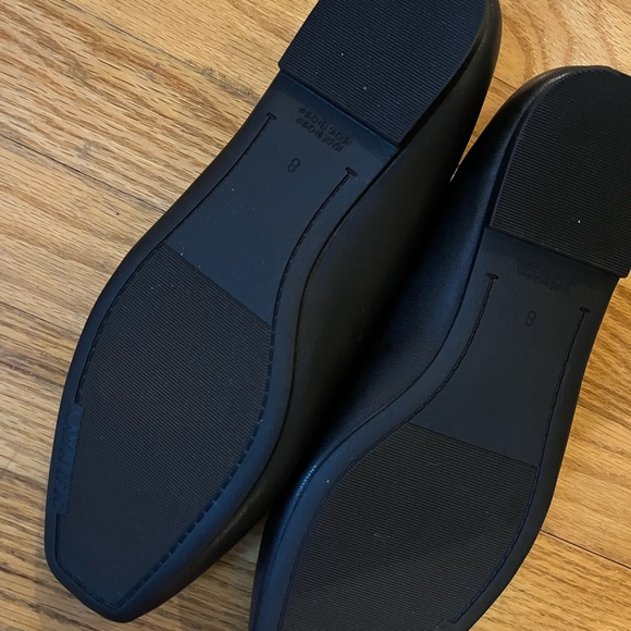 Old Navy Mary Jane Square-Toe black ballet flats - Picture 7 of 7